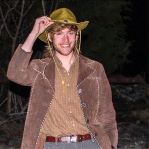 Meet your Posher, Addison